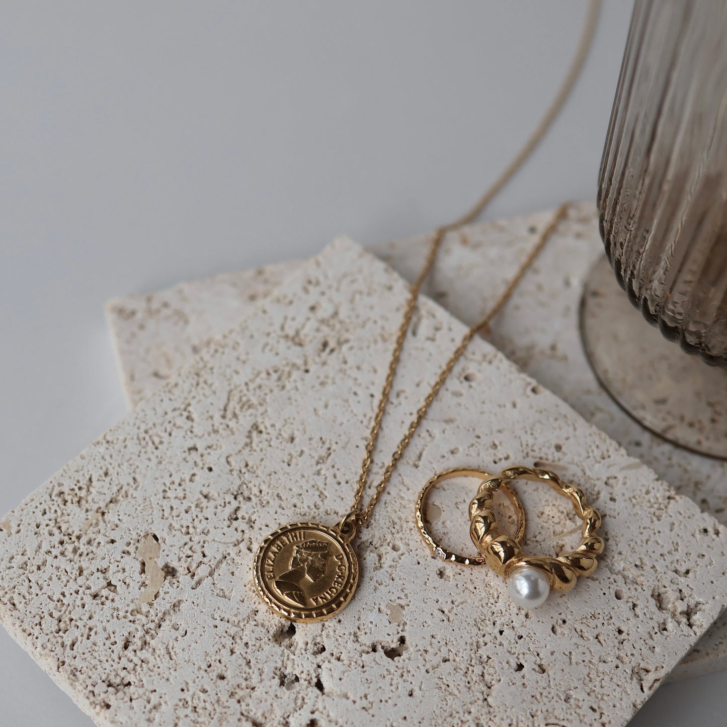 Nuance pearl ring