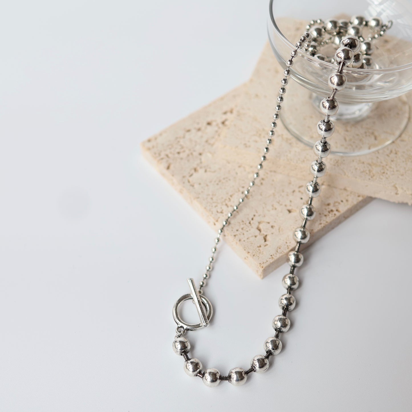 Long ball necklace
