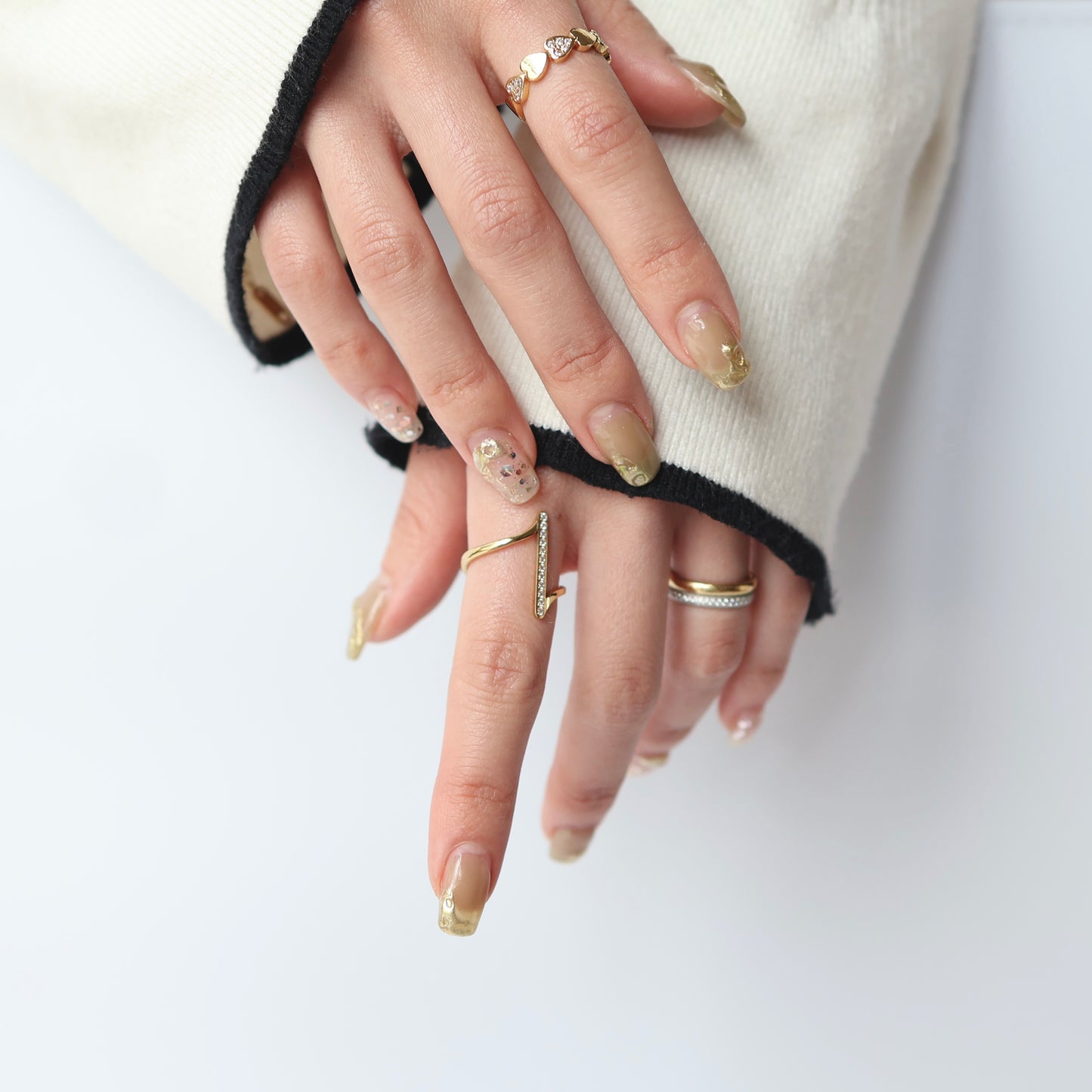 Gold heart ring