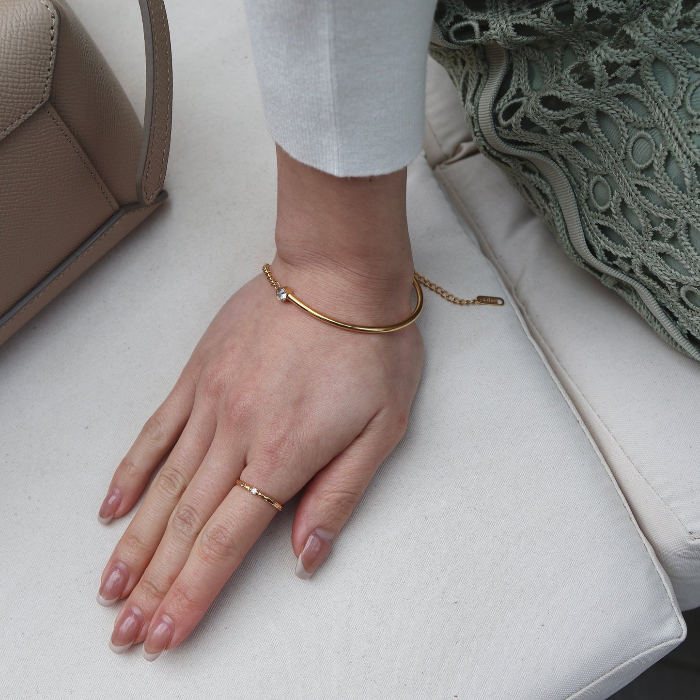 Coin necklace & Half chain brecelet