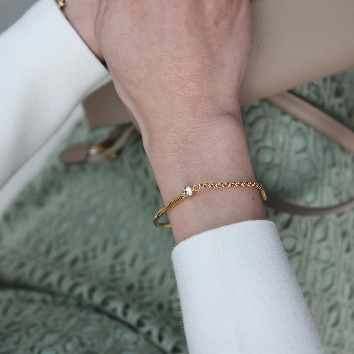 Coin necklace & Half chain brecelet