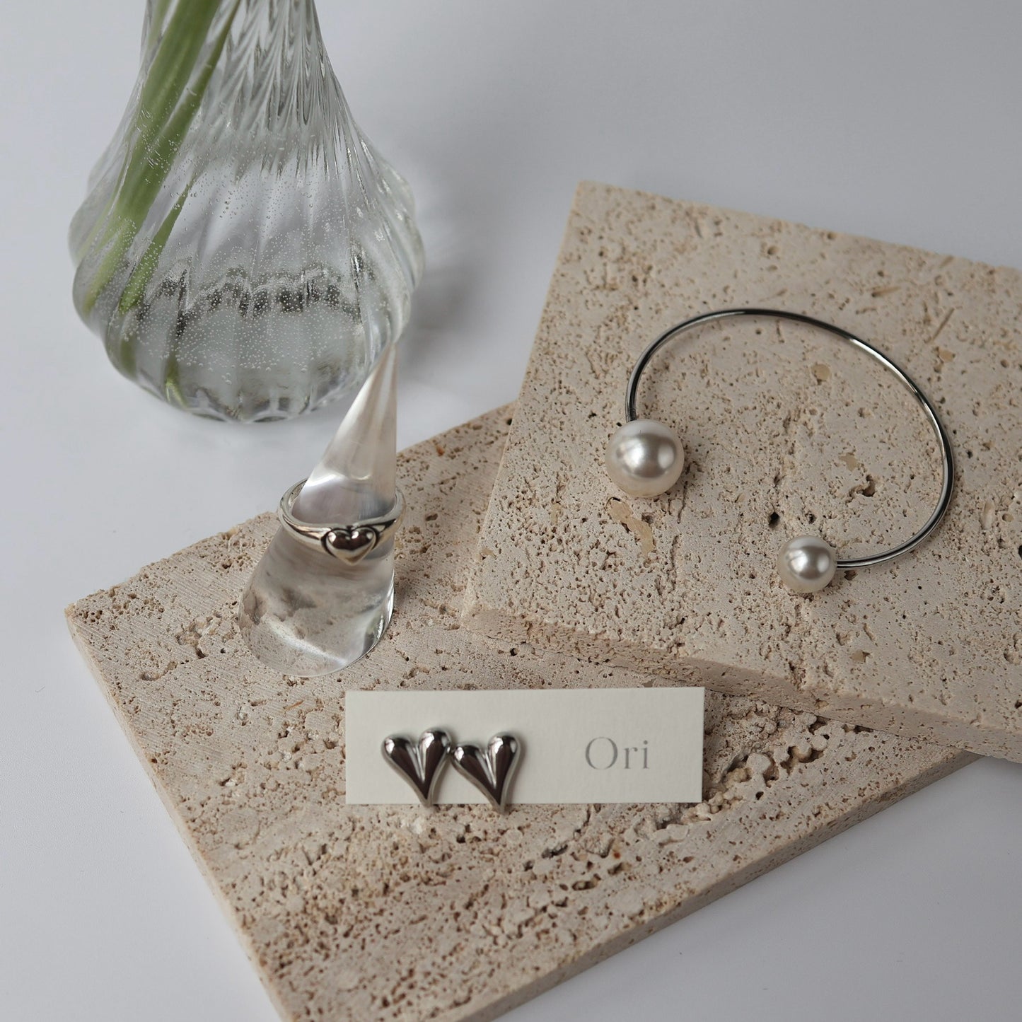 Heart pierce & Perl hug bangle