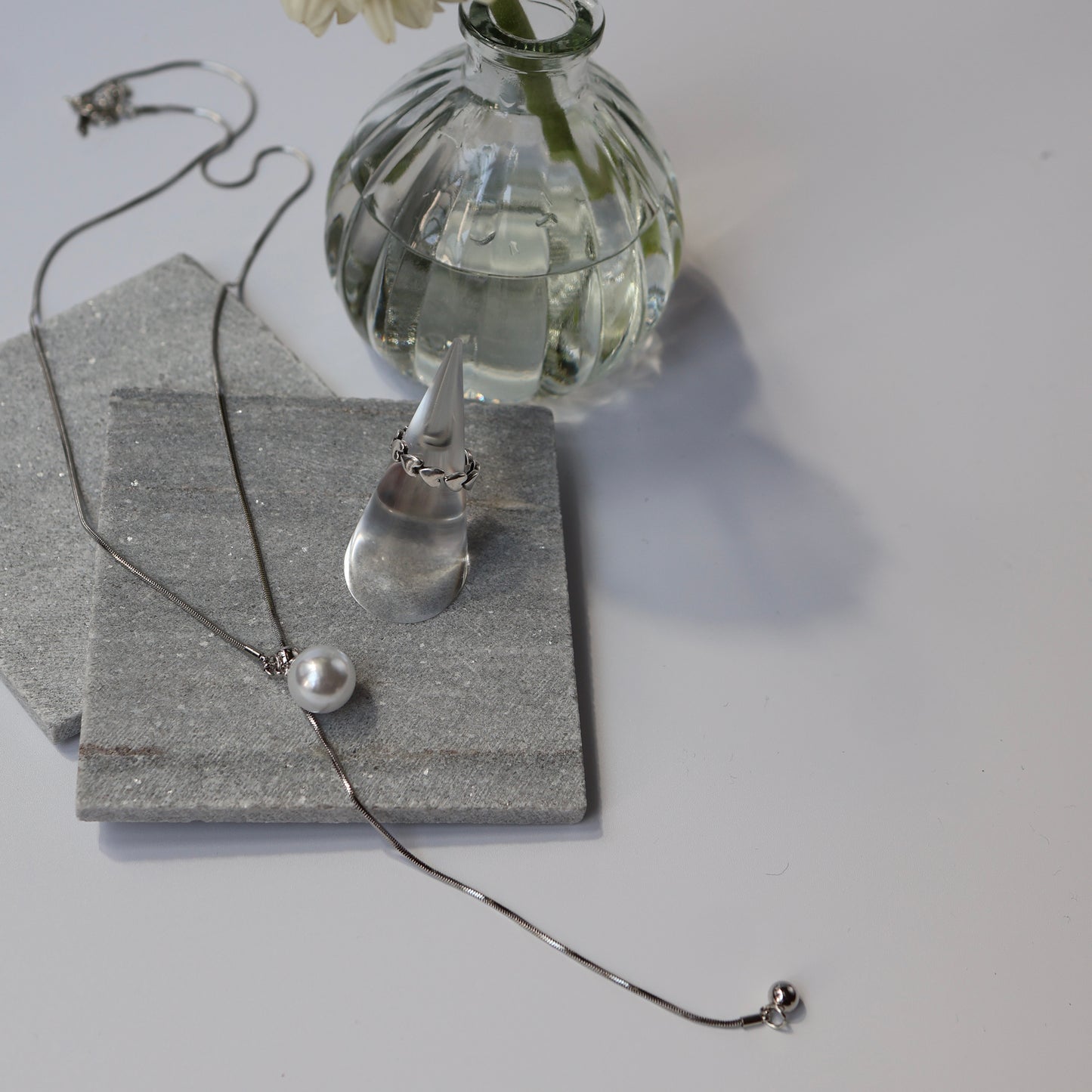 Pearl slide long necklace