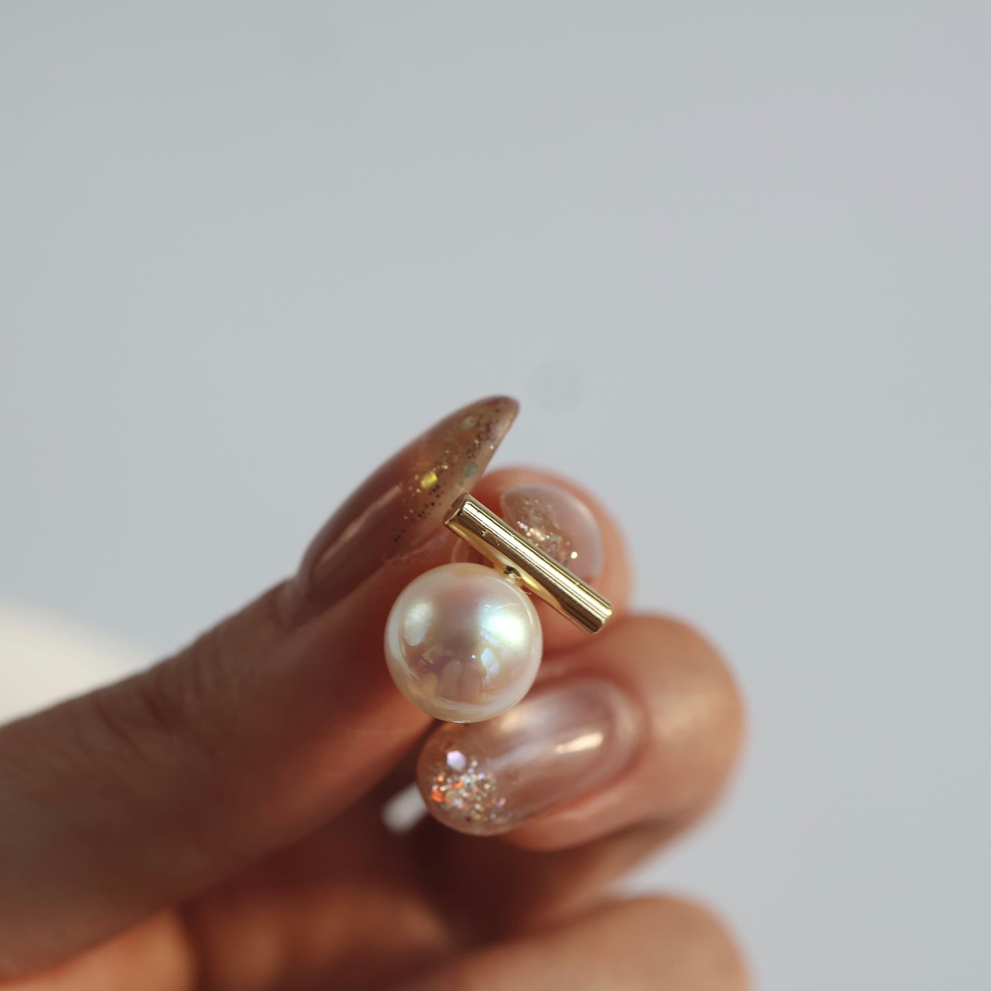Pearl bar pierce