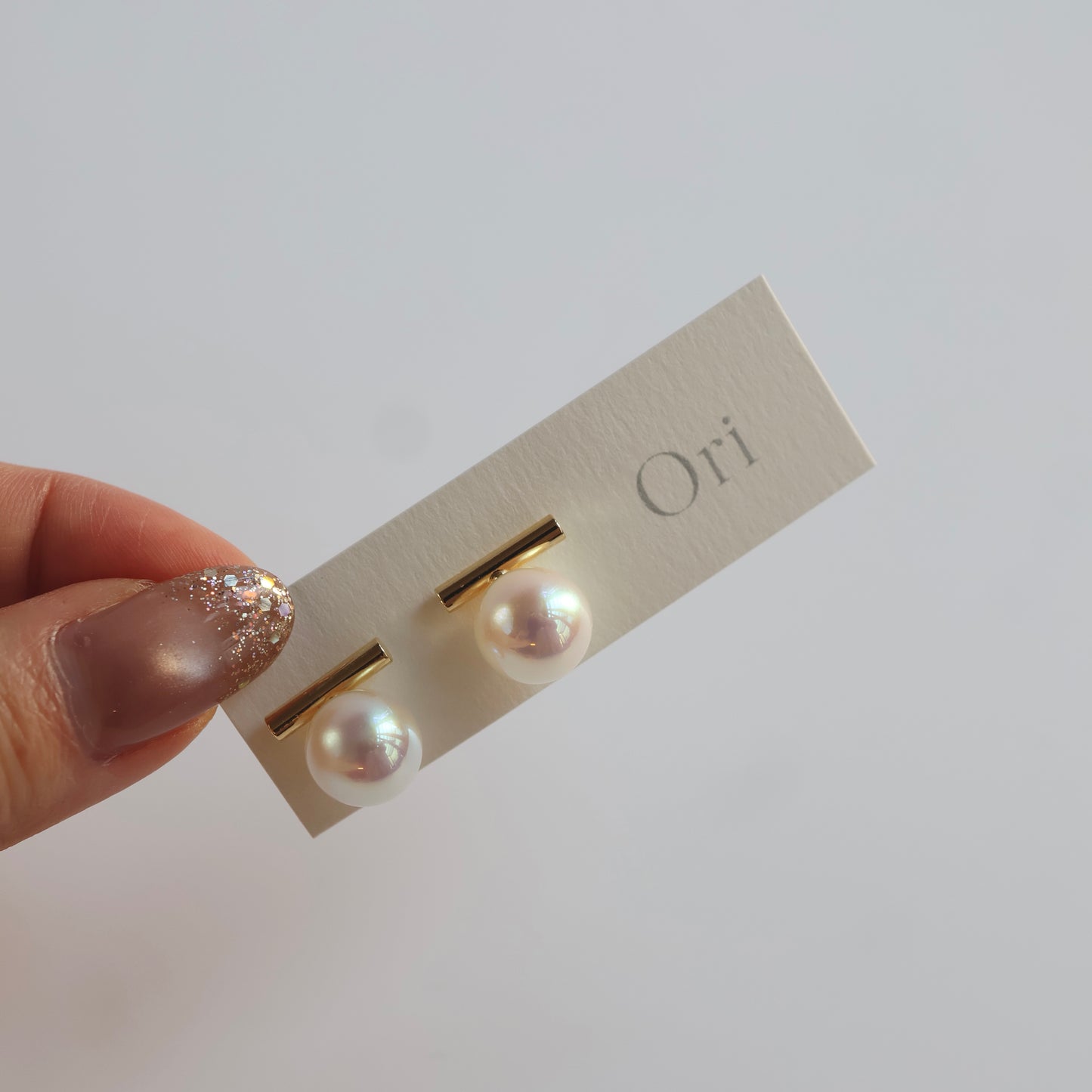 Pearl bar pierce