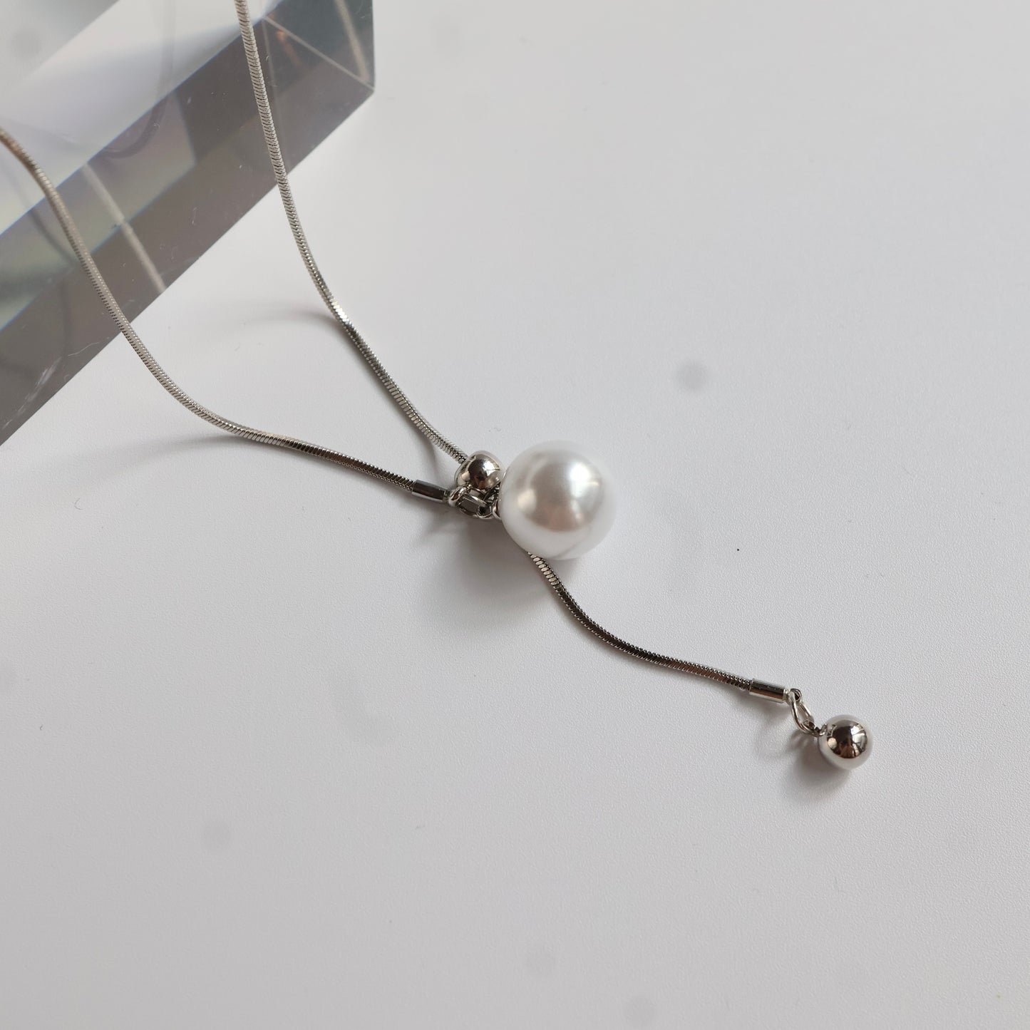 Pearl slide long necklace